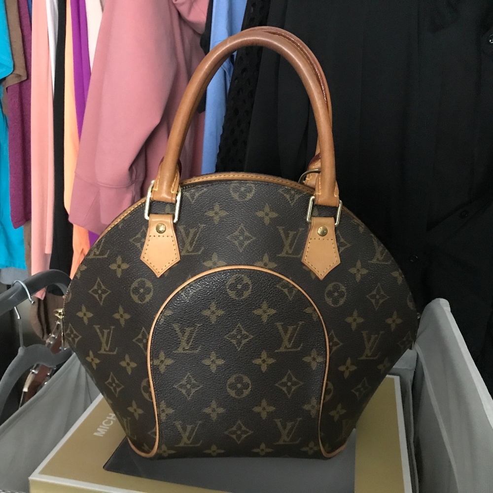 Louis Vuitton Ellipse mono bag